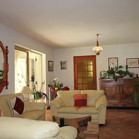 Willa Spacious At Saint-raphael With Jacuzzi *