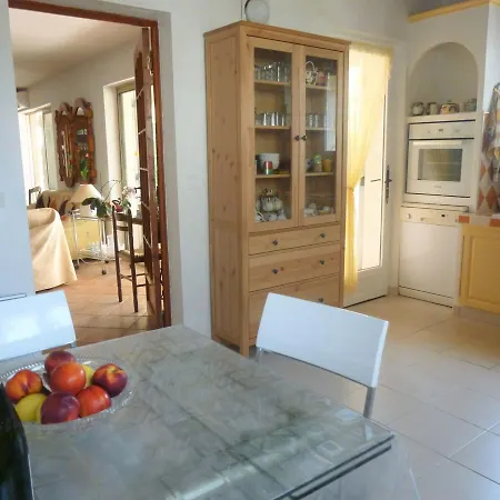 Spacious At Saint-raphael With Jacuzzi *