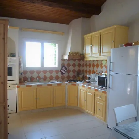 Spacious At Saint-raphael With Jacuzzi Boulouris-sur-Mer