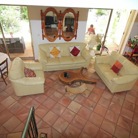 Spacious At Saint-raphael With Jacuzzi Villa Boulouris-sur-Mer
